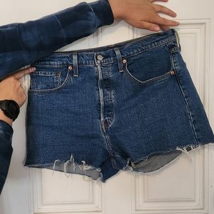 Levi Jean Shorts